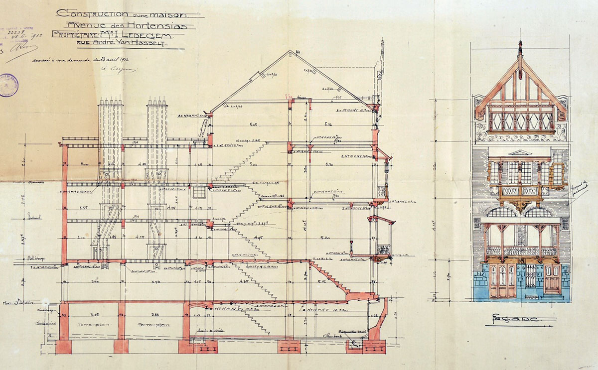 dessin du permis d'urbanisme de 1912, coupe et élevation à la main avec rehausses de couleurs