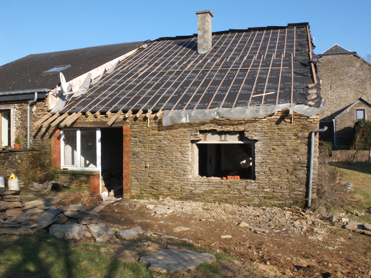 en cours de chantier : vue extérieure