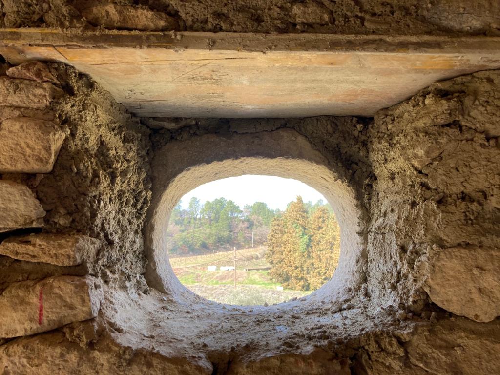 photo au travers de l'oeil de boeuf