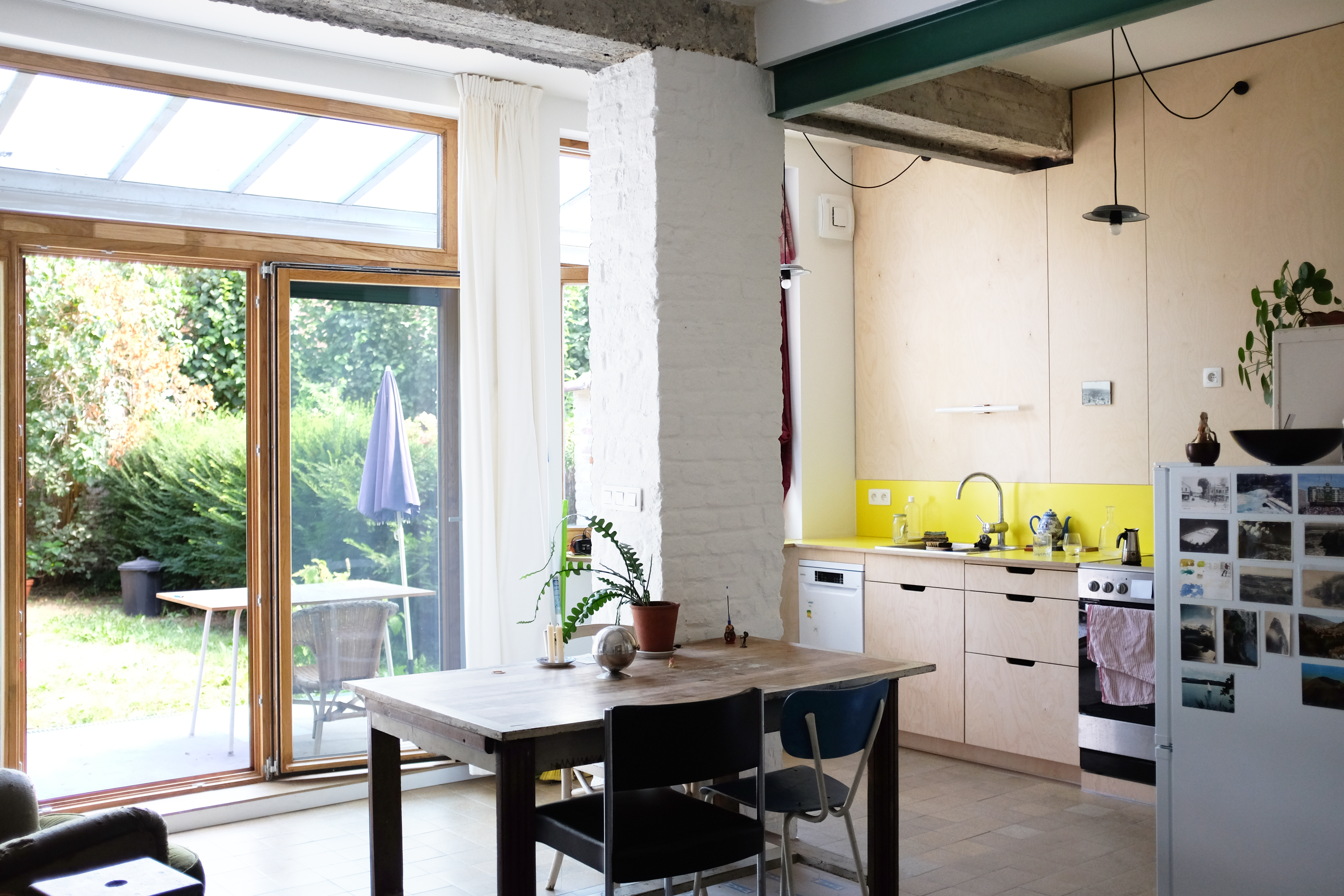 photo du chantier terminé, vers l'espace cuisine