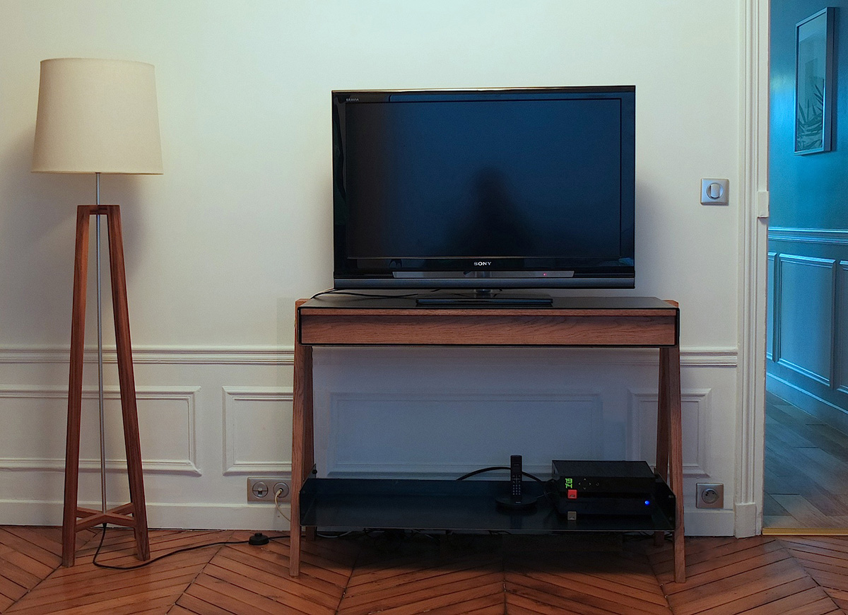 photo du meuble tv installé, vue de face